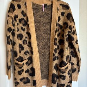 Love By Design Women's Tan and Brown Sweater